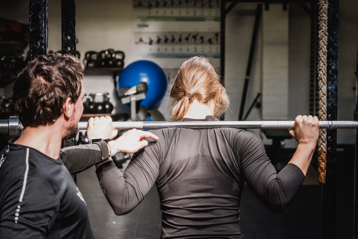High bar versus low bar; een squat dilemma of simpel een kwestie van 5 centimeter?